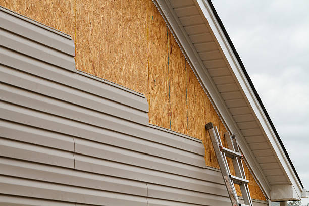 Professional Storm Damage Siding Repair technician working in Pelzer, SC